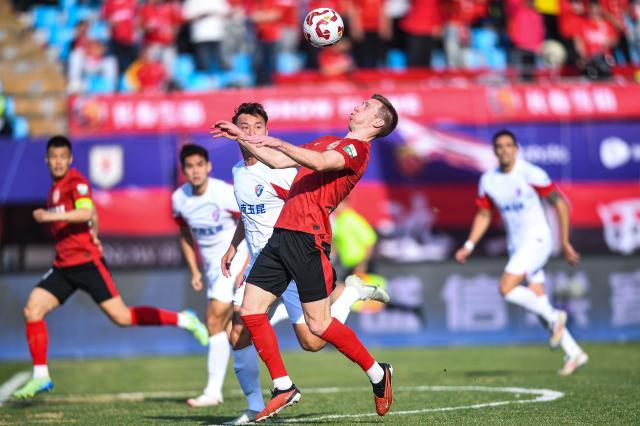 华体会app下载-【中超】贝里奇中柱吴亚轲救险 亚泰0比0玉昆